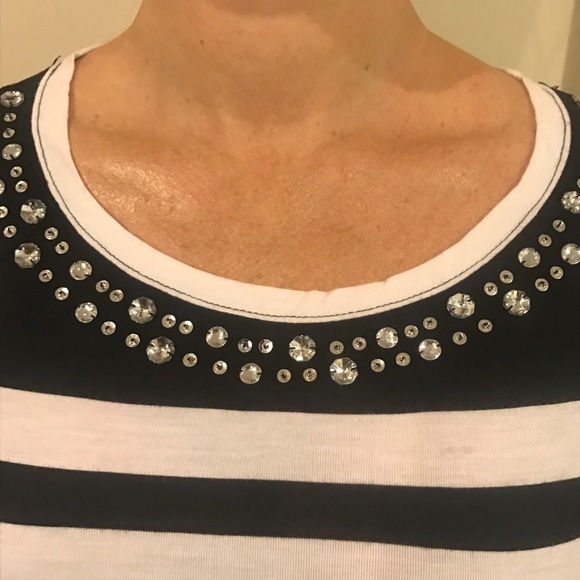 INTERNATIONAL CONCEPTS BLACK & WHITE STRIPED TOP - Picture 3 of 7